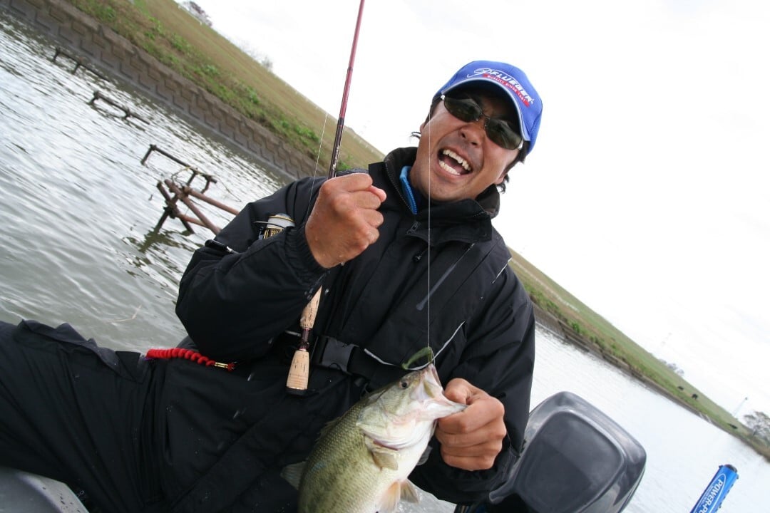 ともに消波ブロックをキーにしていた吉田選手と小森選手。小森選手は２日目に快調なスタートを切る。しかし……